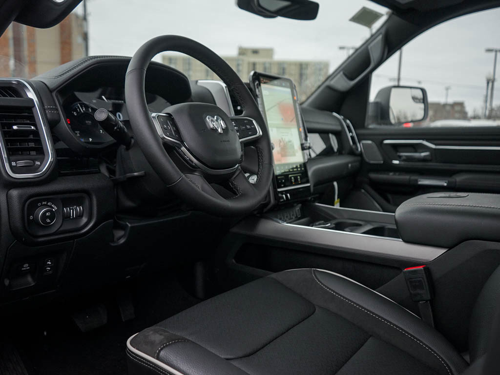 2025 Ram 1500 Laramie photo 12