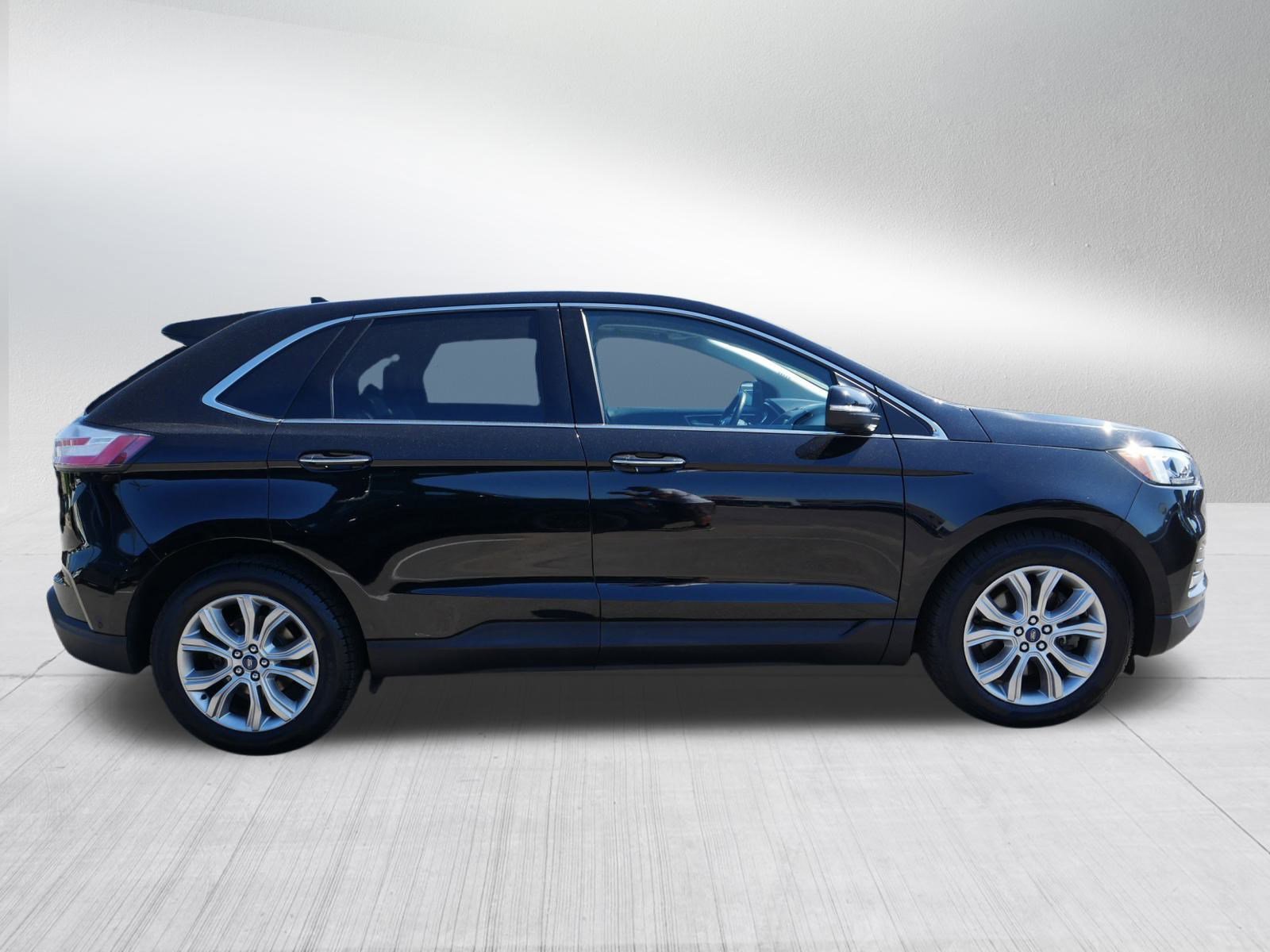 2019 Ford Edge Titanium photo 6