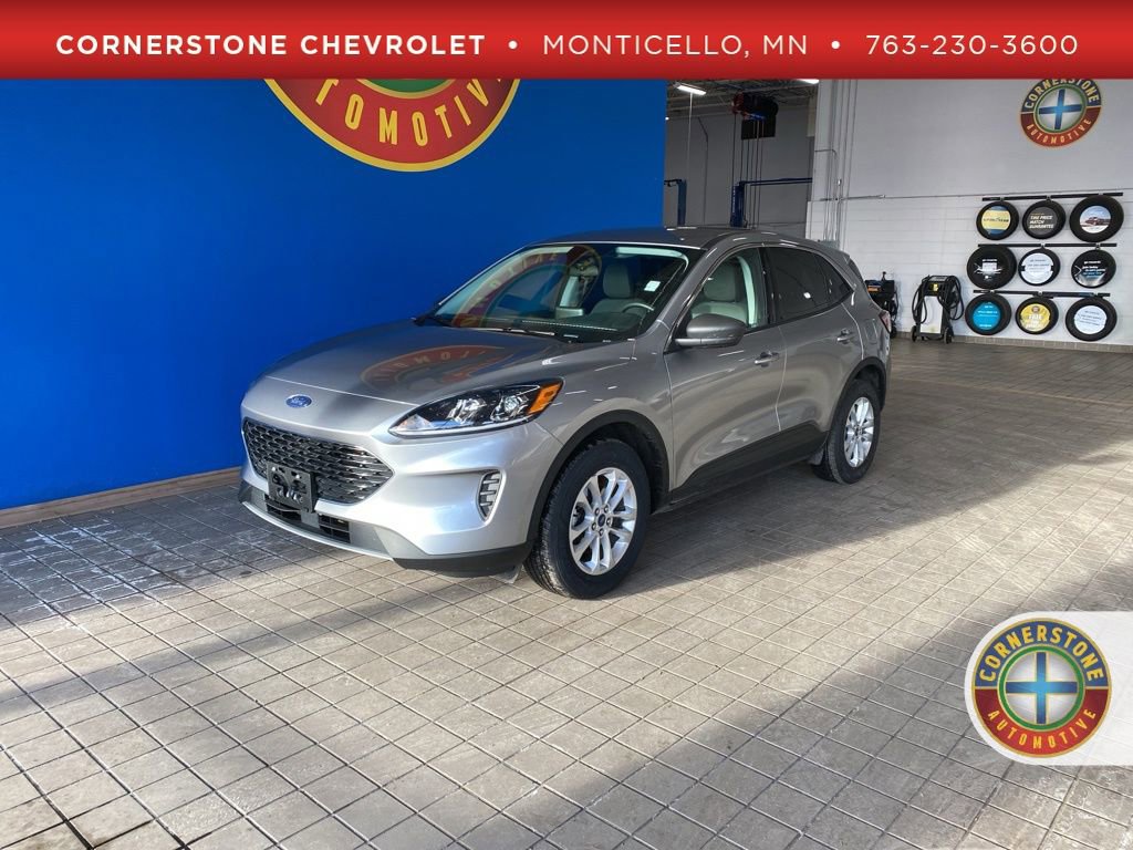 2022 Ford Escape SE's photo