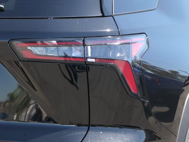 2026 Chevrolet Equinox LT photo 4