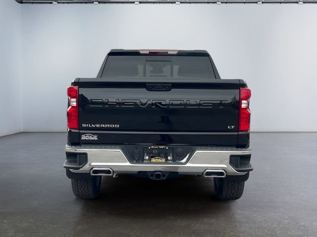 2025 Chevrolet Silverado 1500 LT photo 4