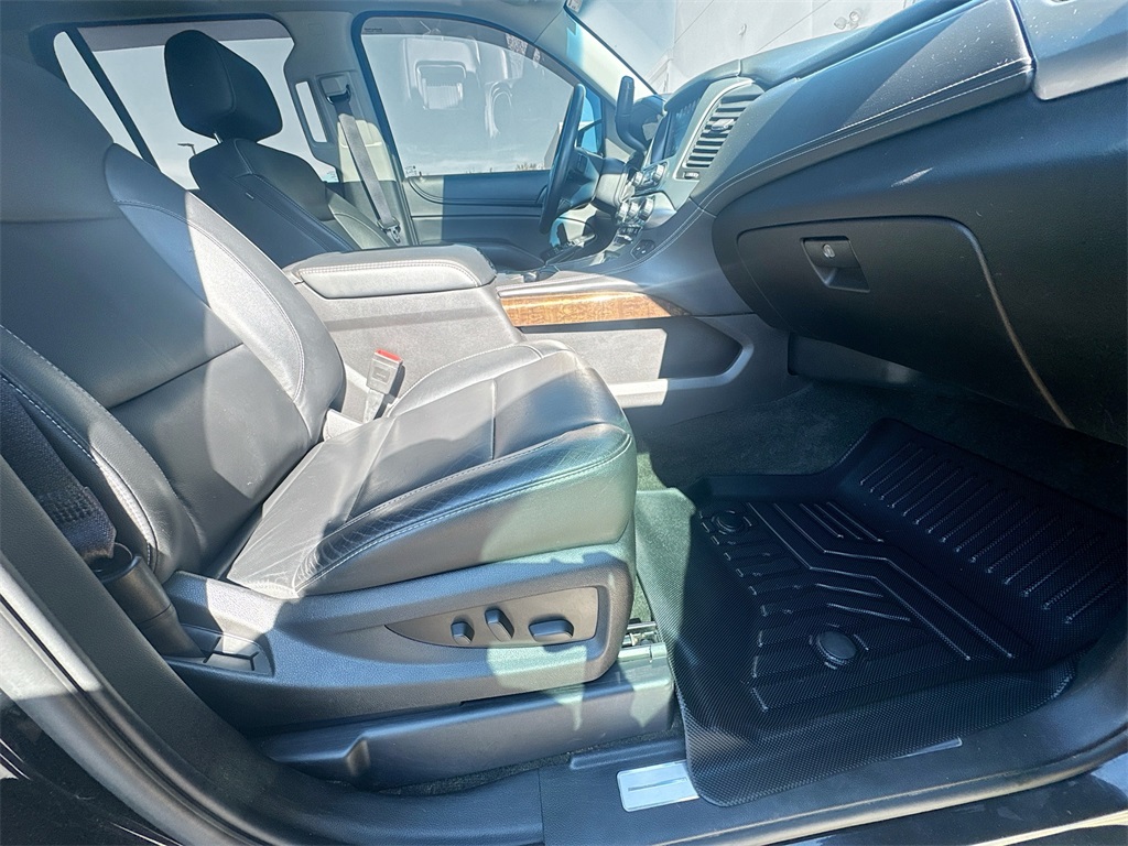 2016 Chevrolet Tahoe LT photo 22