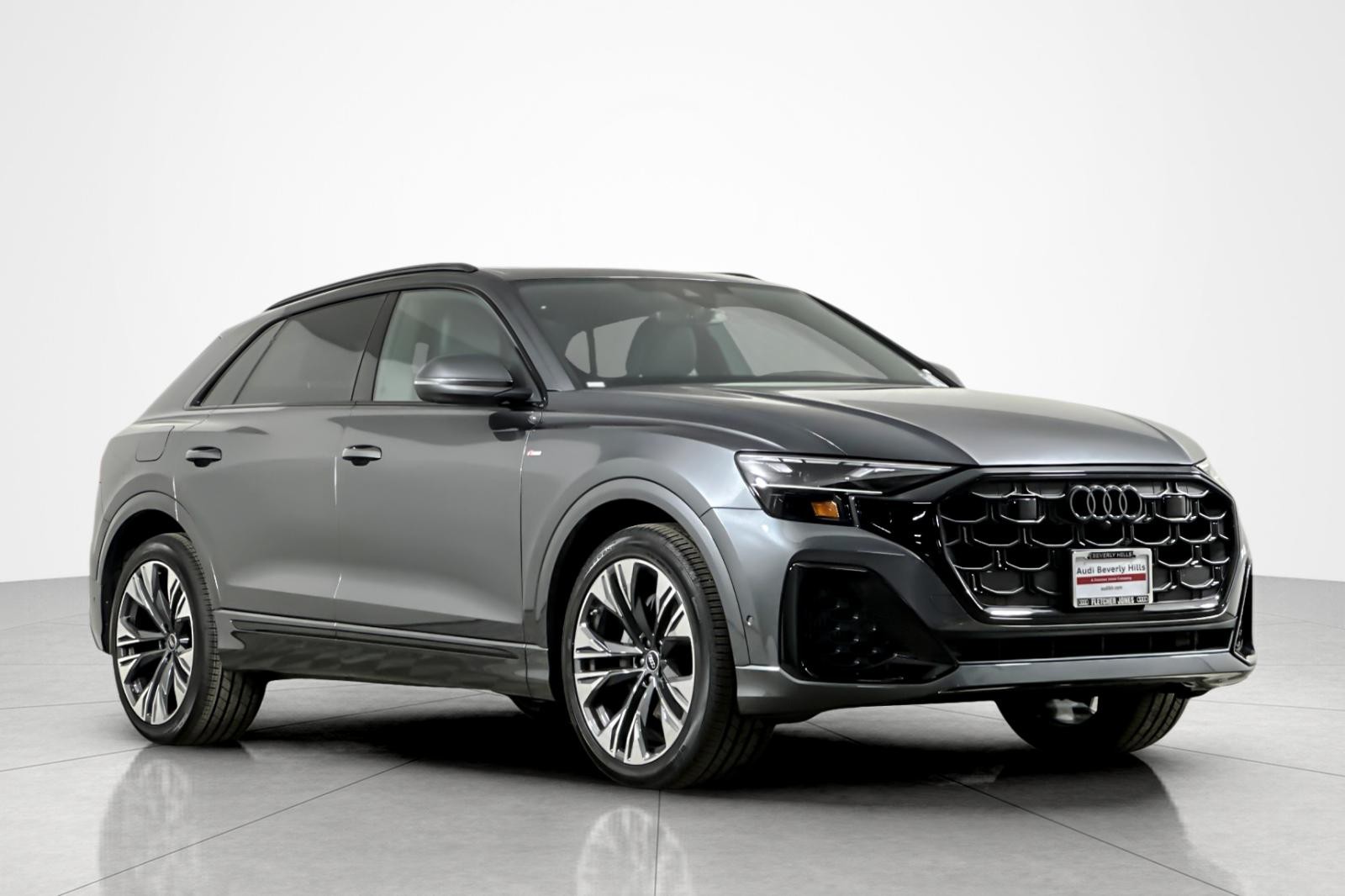 2026 Audi Q8 line Premium Plus photo 2