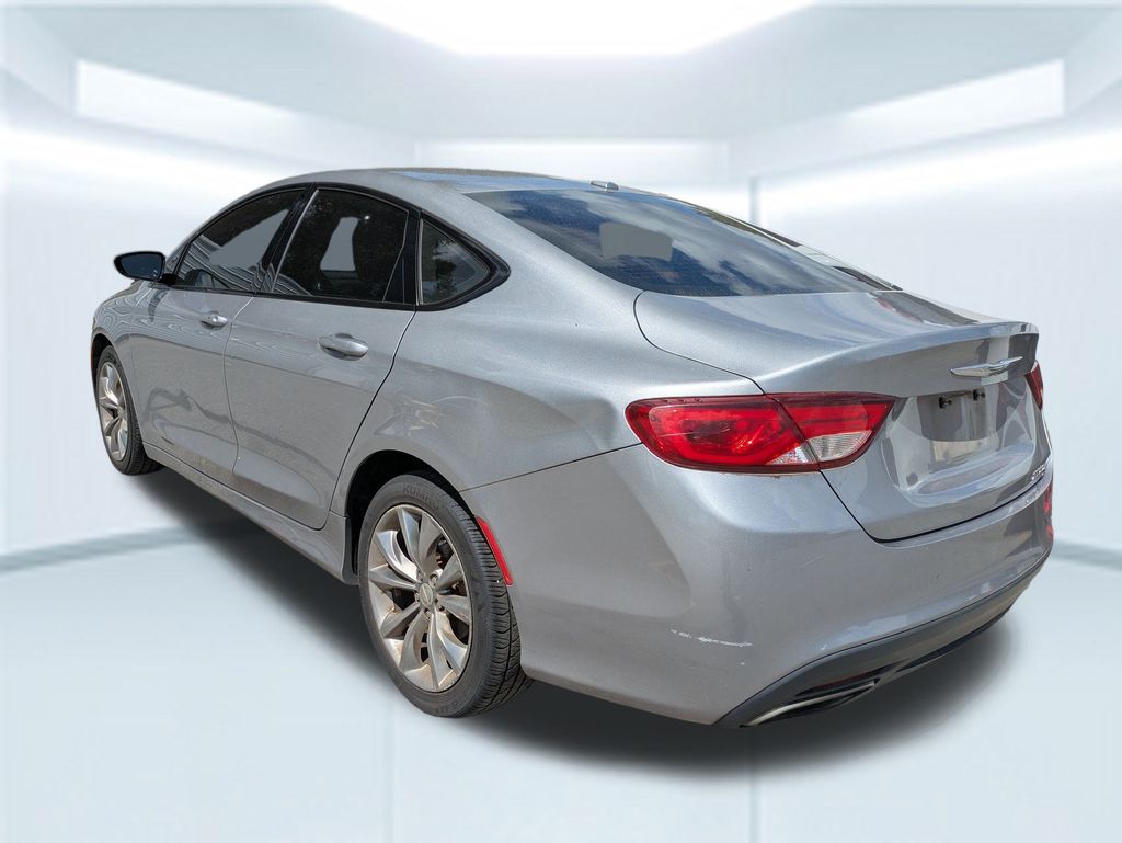 2015 Chrysler 200 S photo 6