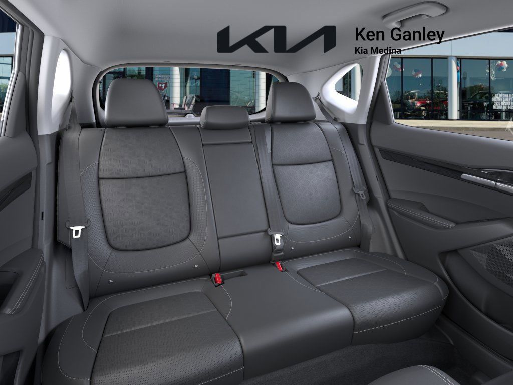 2026 Kia Seltos EX photo 7