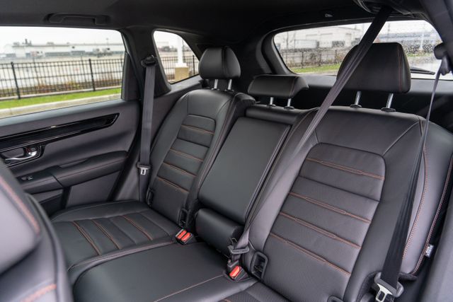 2026 Honda CR-V Hybrid Sport Touring photo 17