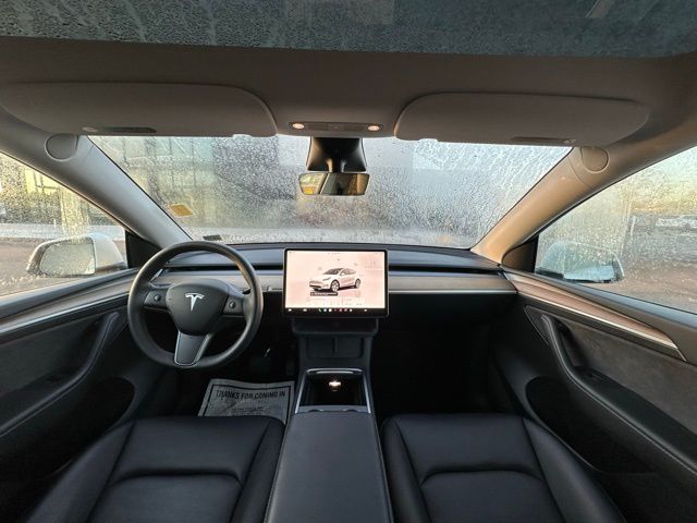 2023 Tesla Model Y Long Range photo 2