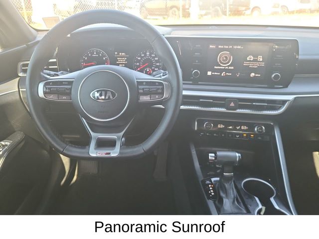 2021 Kia K5 GT-Line photo 10