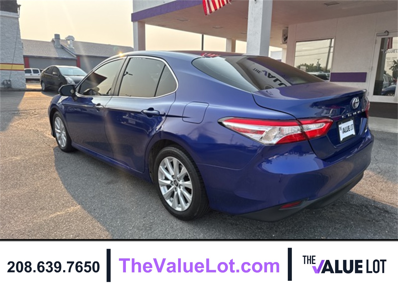 2018 Toyota Camry LE photo 5