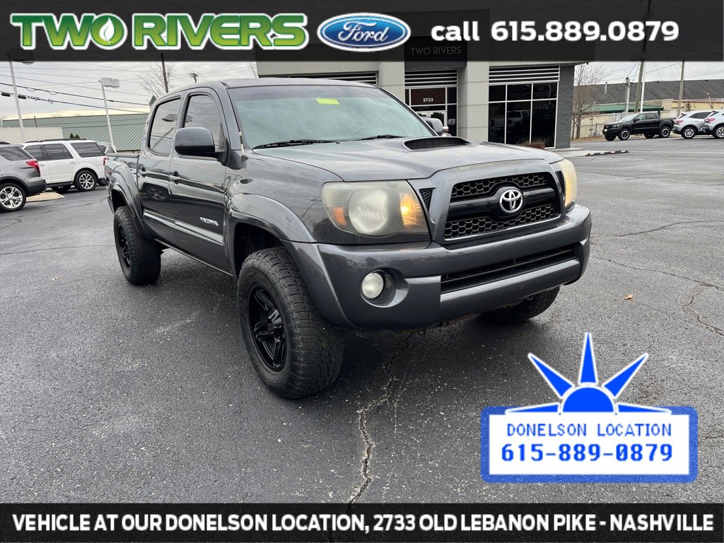 2011 Toyota Tacoma PreRunner photo 2