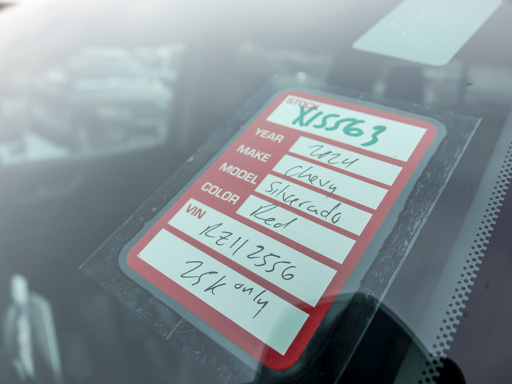 2024 CHEVROLET SILVERADO - Image 25