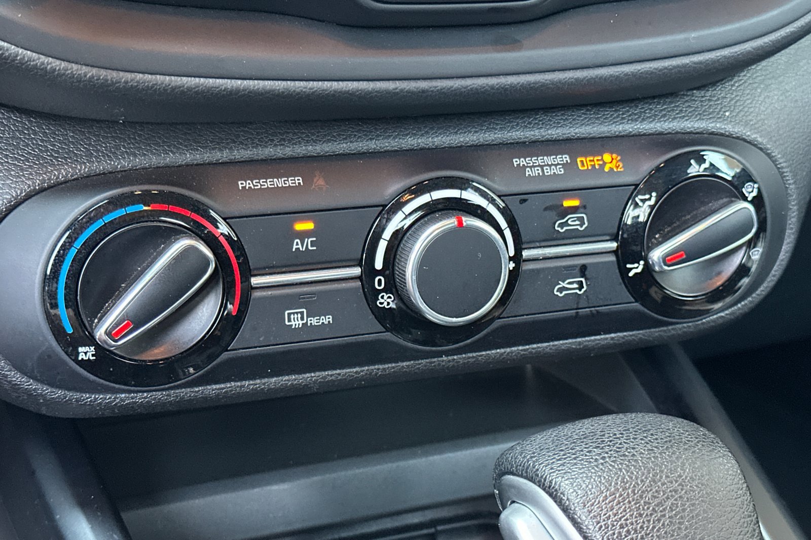 2023 Kia Soul LX photo 19