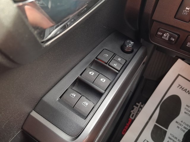 2023 Toyota Tacoma SR5 photo 32
