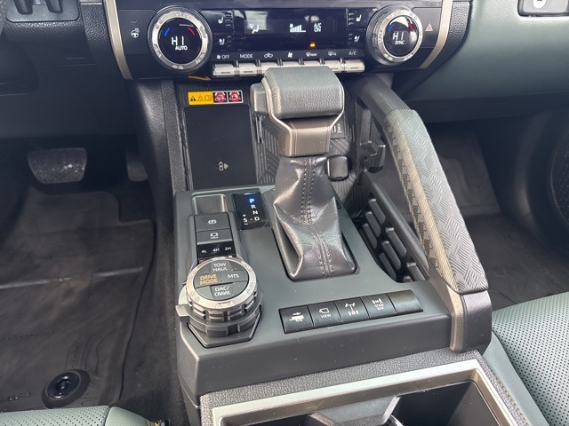 2025 Toyota Tacoma Trailhunter photo 33