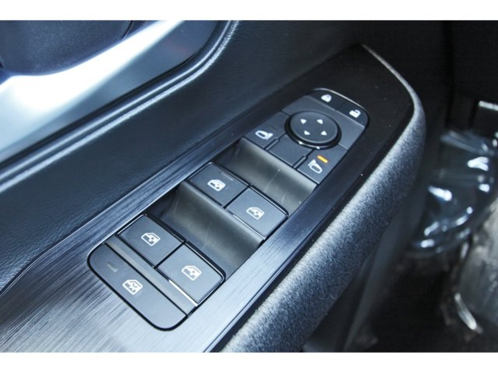 2026 Nissan Kicks SV White at Robbins Nissan