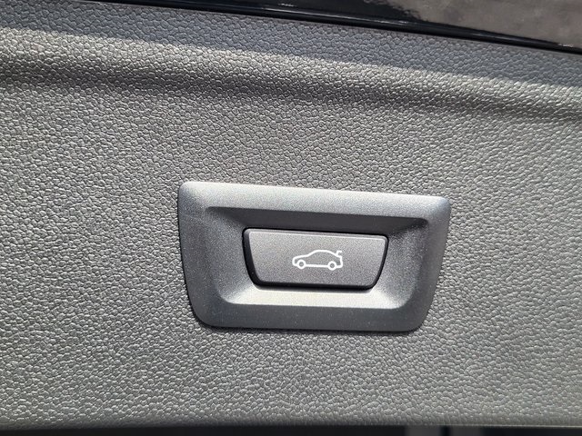 2026 Bmw iX iX xDrive60 photo 3