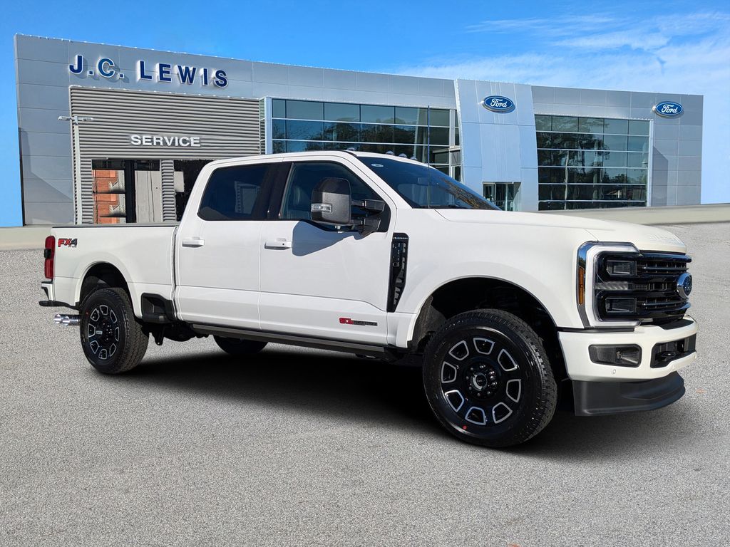2026 Ford F-350 Super Duty Platinum's photo