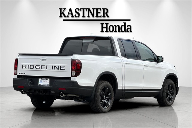 2026 Honda Ridgeline Black Edition photo 3