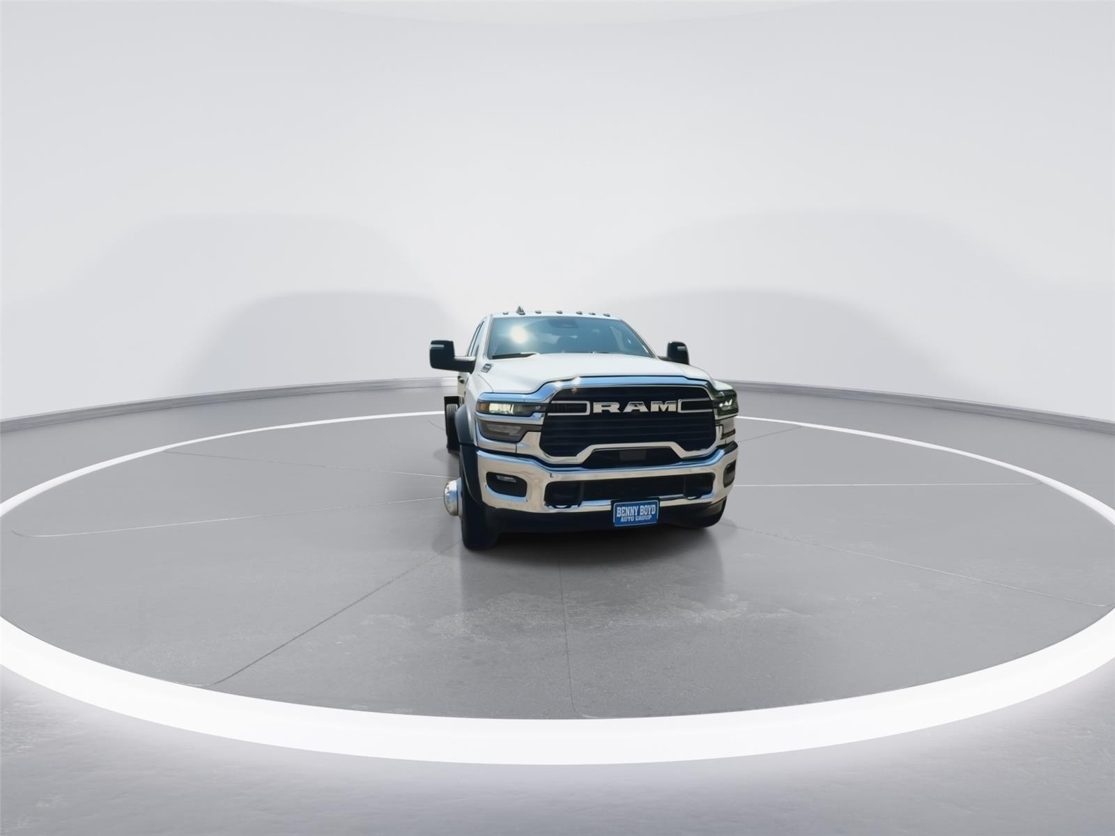 2026 Ram 5500 photo 3