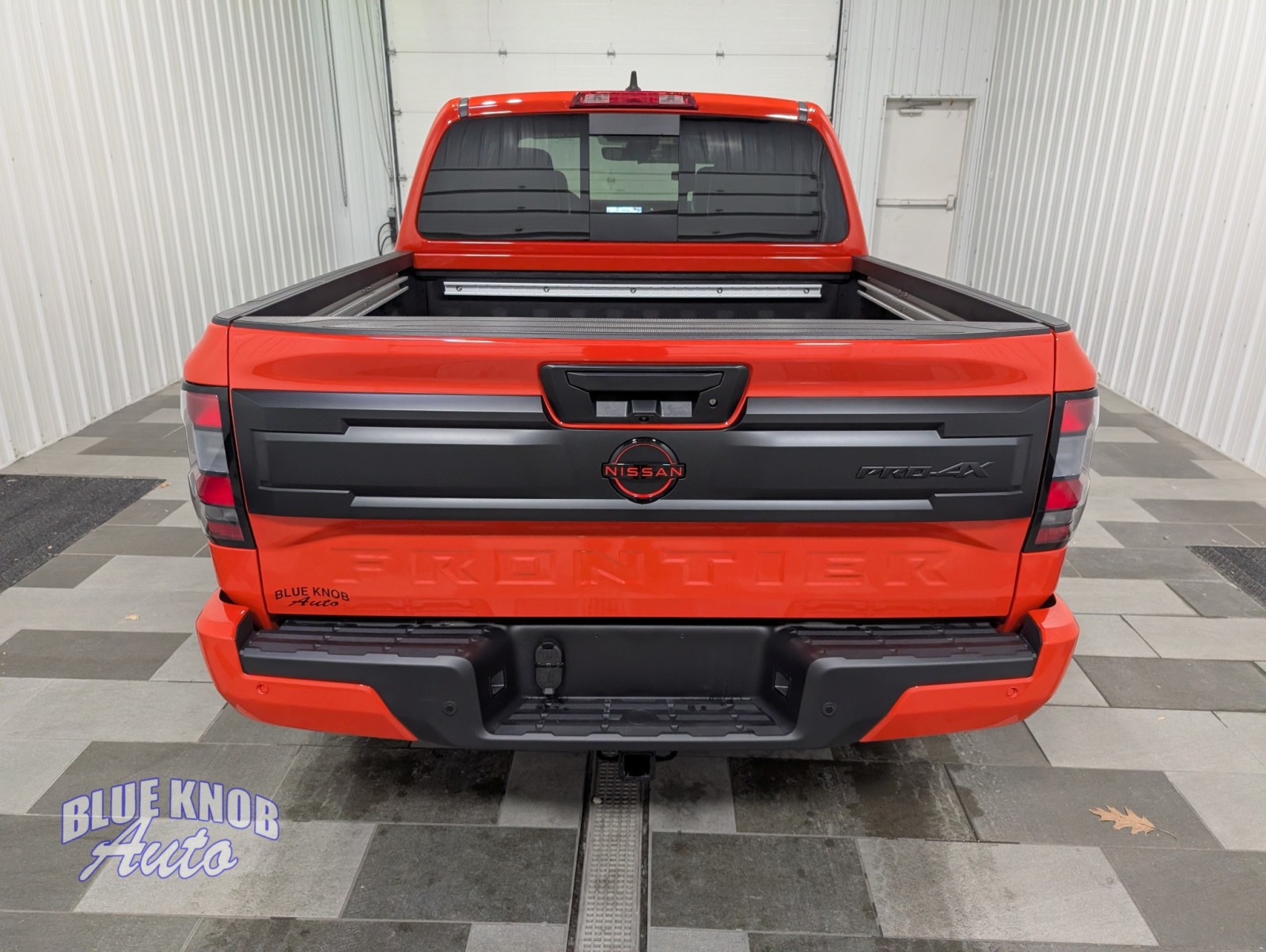 2025 Nissan Frontier PRO-4X photo 4