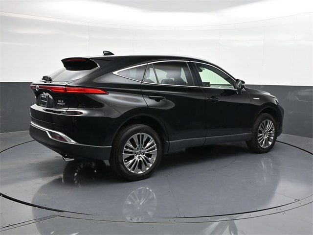 2021 Toyota Venza XLE photo 3