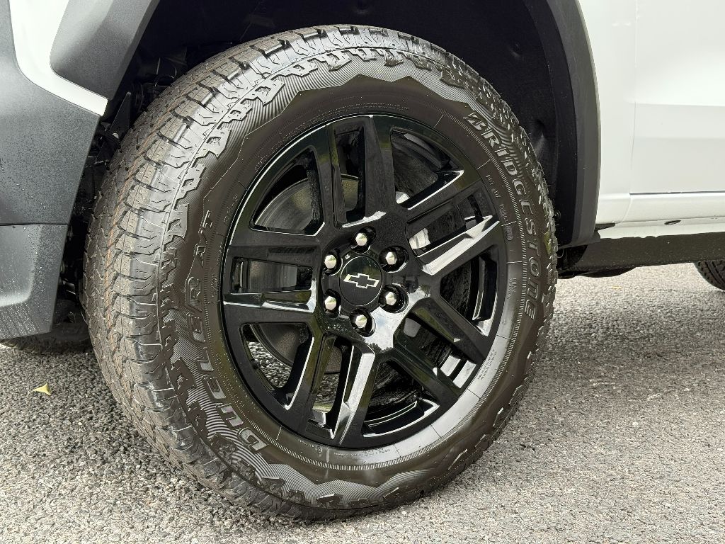 2025 Chevrolet Colorado Trail Boss photo 14