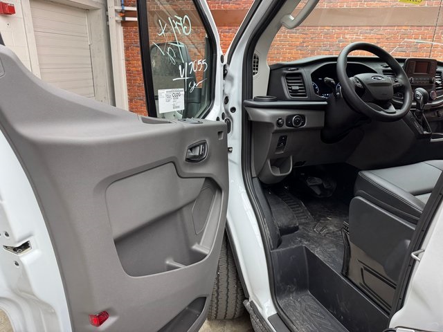2025 Ford Transit Cargo Van photo 9
