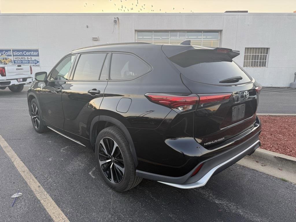2021 Toyota Highlander XSE photo 4