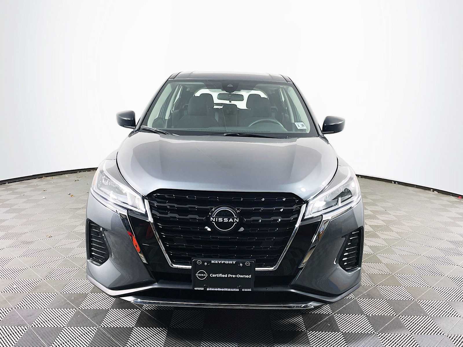 2024 Nissan Kicks S photo 2