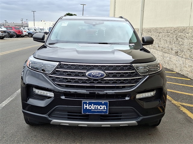 2022 Ford Explorer XLT photo 2