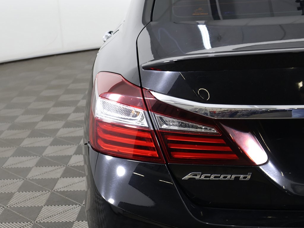2016 Honda Accord Sport photo 4