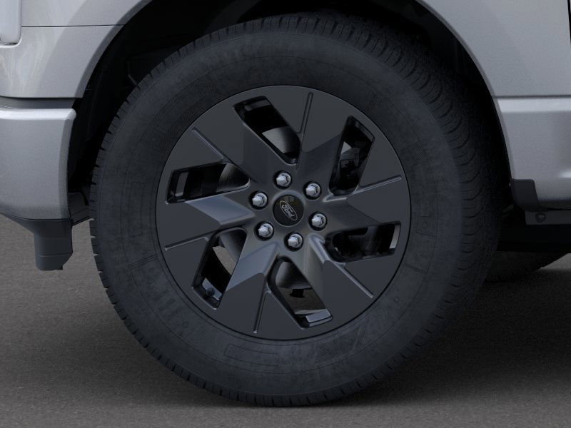 2024 Ford F-150 Lightning photo 18