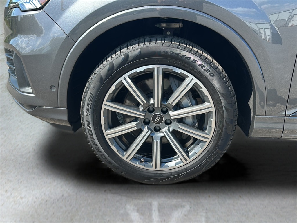 2024 Audi Q7 45 Premium Plus photo 26