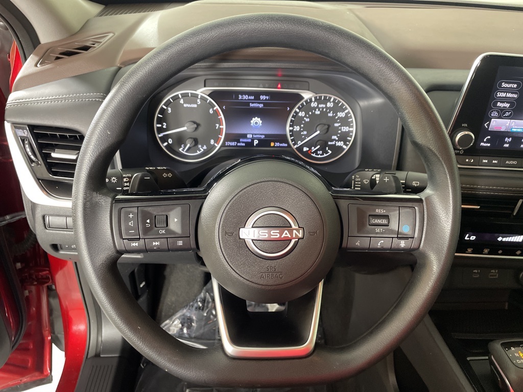 2022 Nissan Rogue SV photo 19