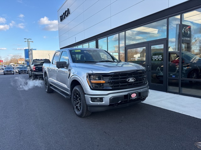 2025 Ford F-150 XLT's photo