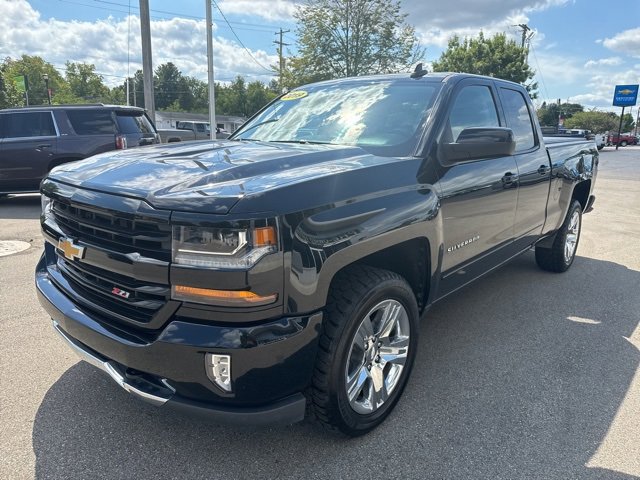 2017 Chevrolet Silverado 1500 LT photo 7