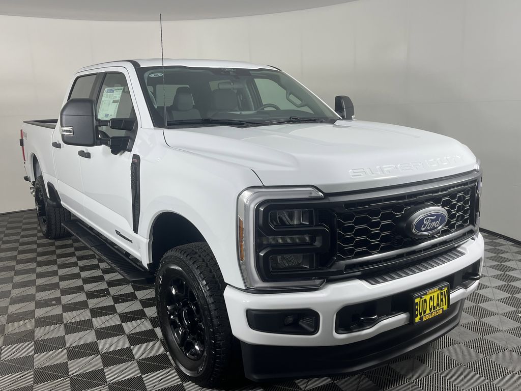 2025 Ford F-250 XL photo 3