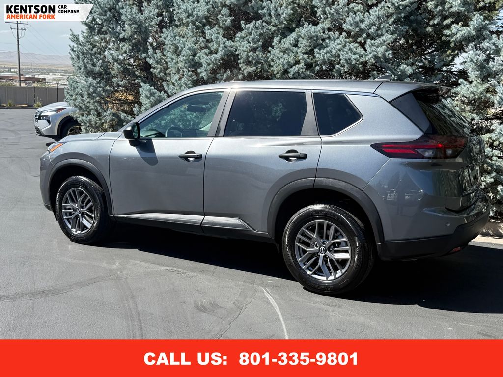 2024 Nissan Rogue S photo 4