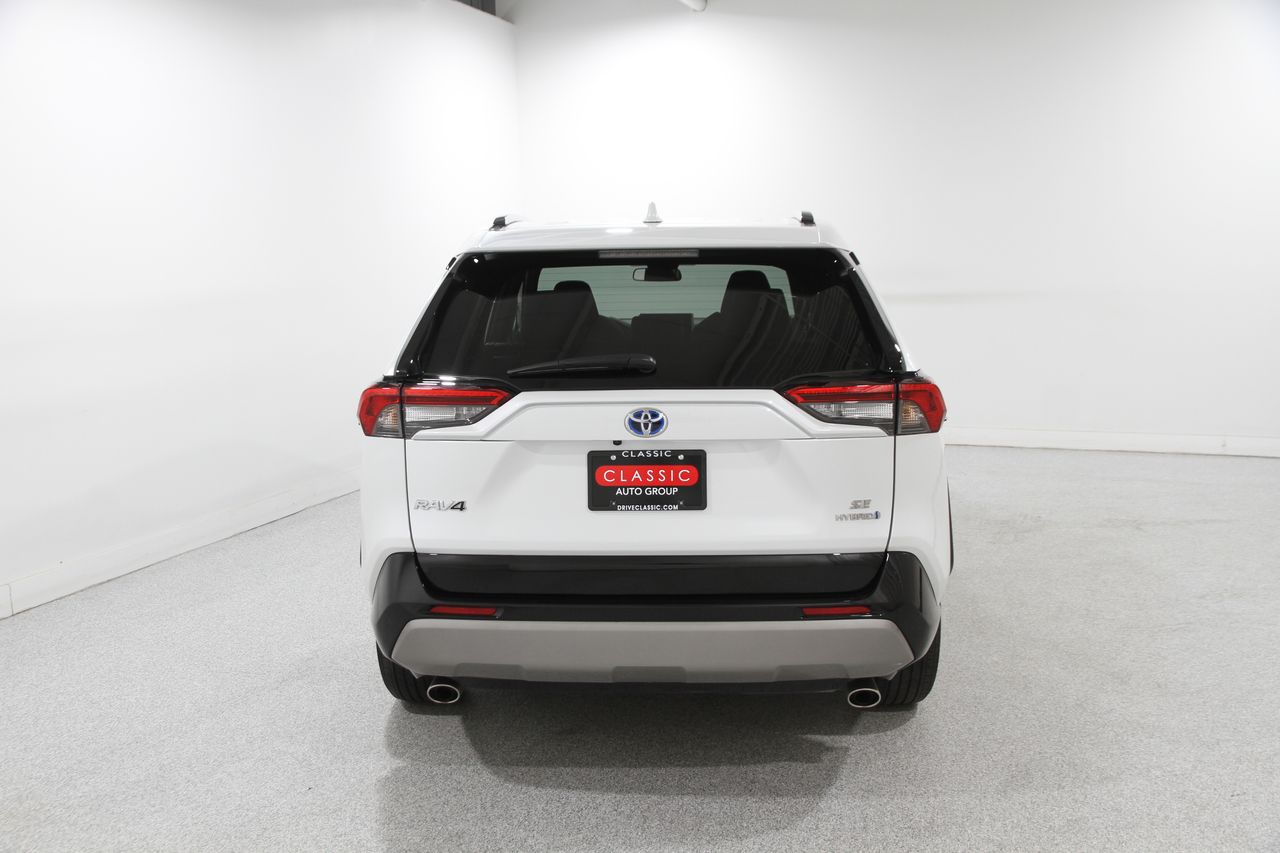 2024 Toyota RAV4 Hybrid SE photo 19