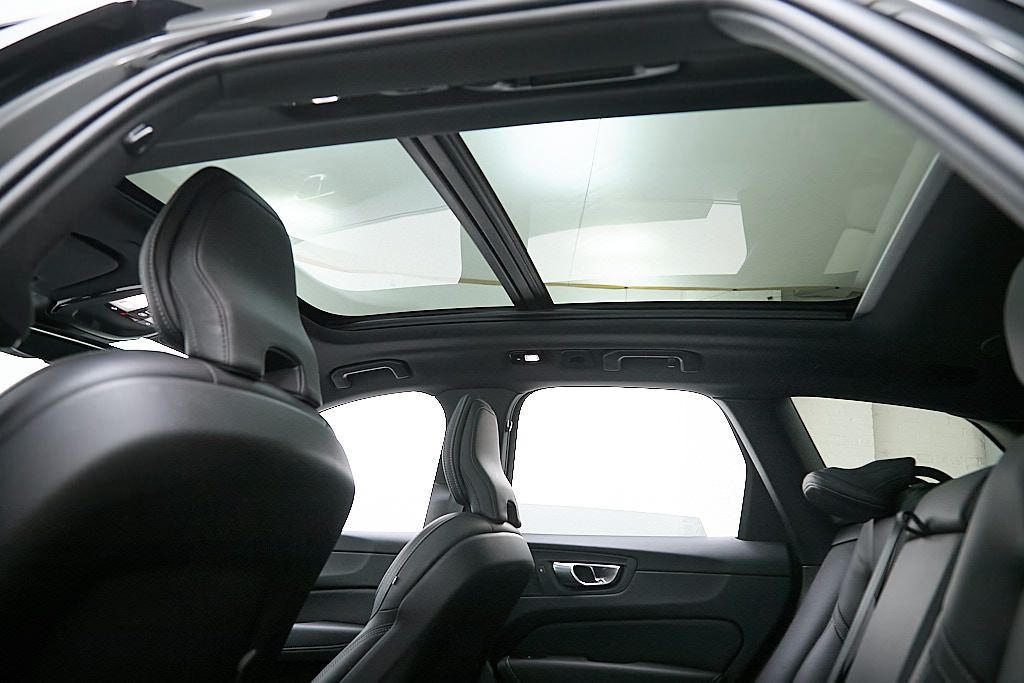 2024 VOLVO XC60 - Image 22