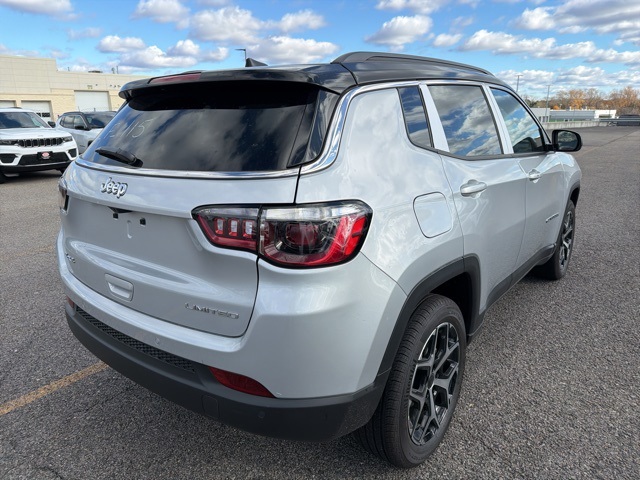 2026 Jeep Compass Limited photo 3