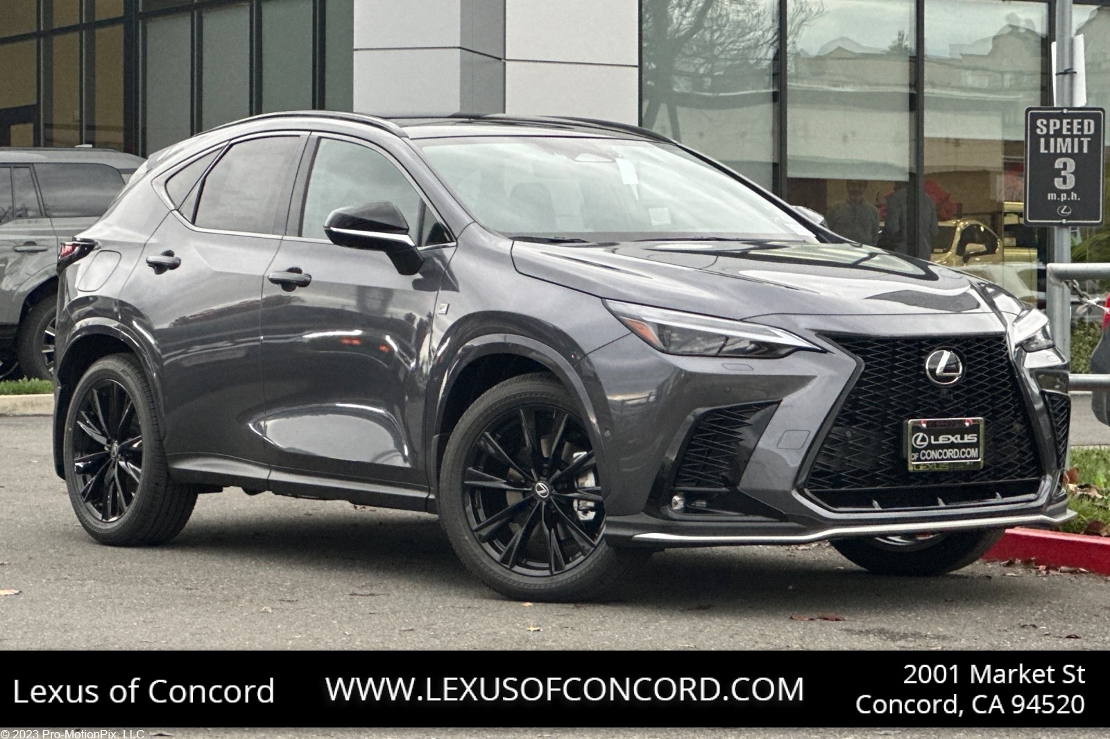 2026 Lexus NX PHEV 450h+'s photo