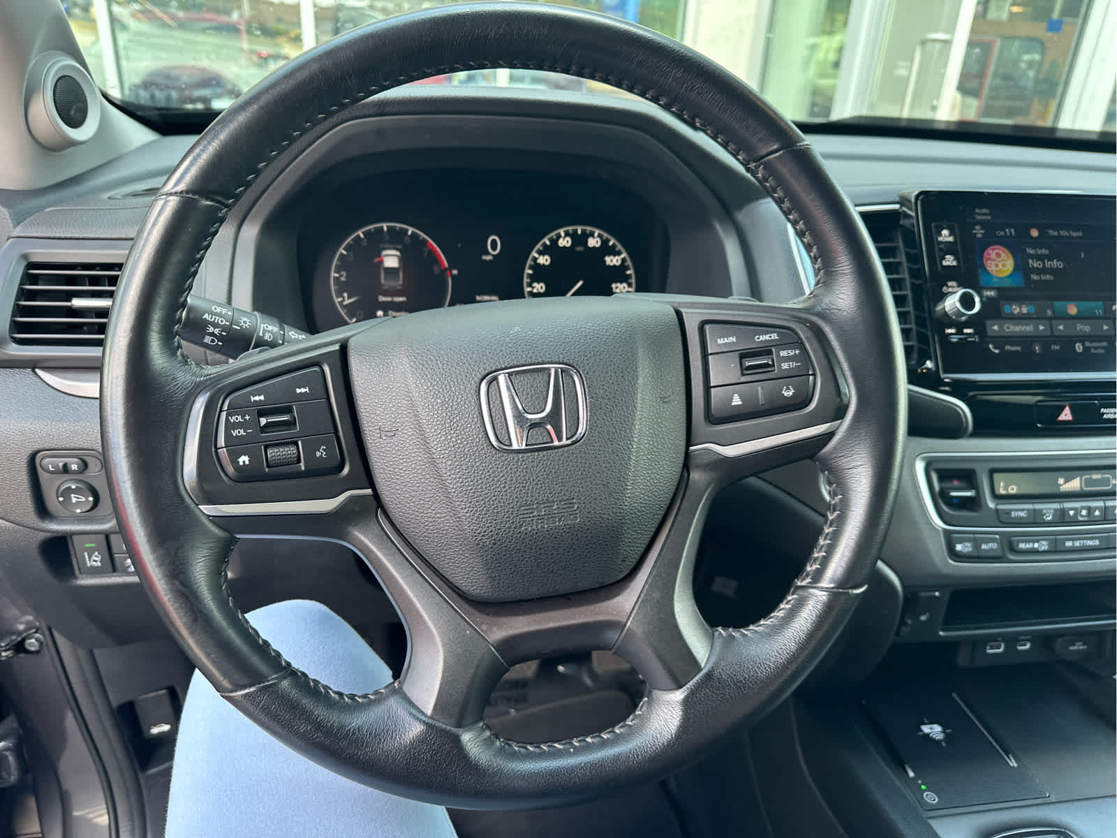 2024 Honda Ridgeline RTL photo 12