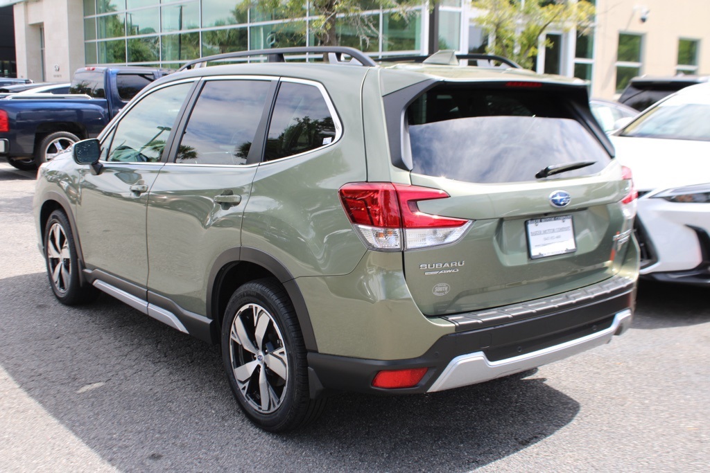 2021 Subaru Forester Touring photo 5