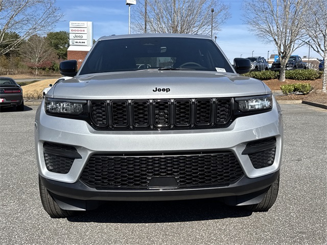 2025 Jeep Grand Cherokee Altitude X photo 2