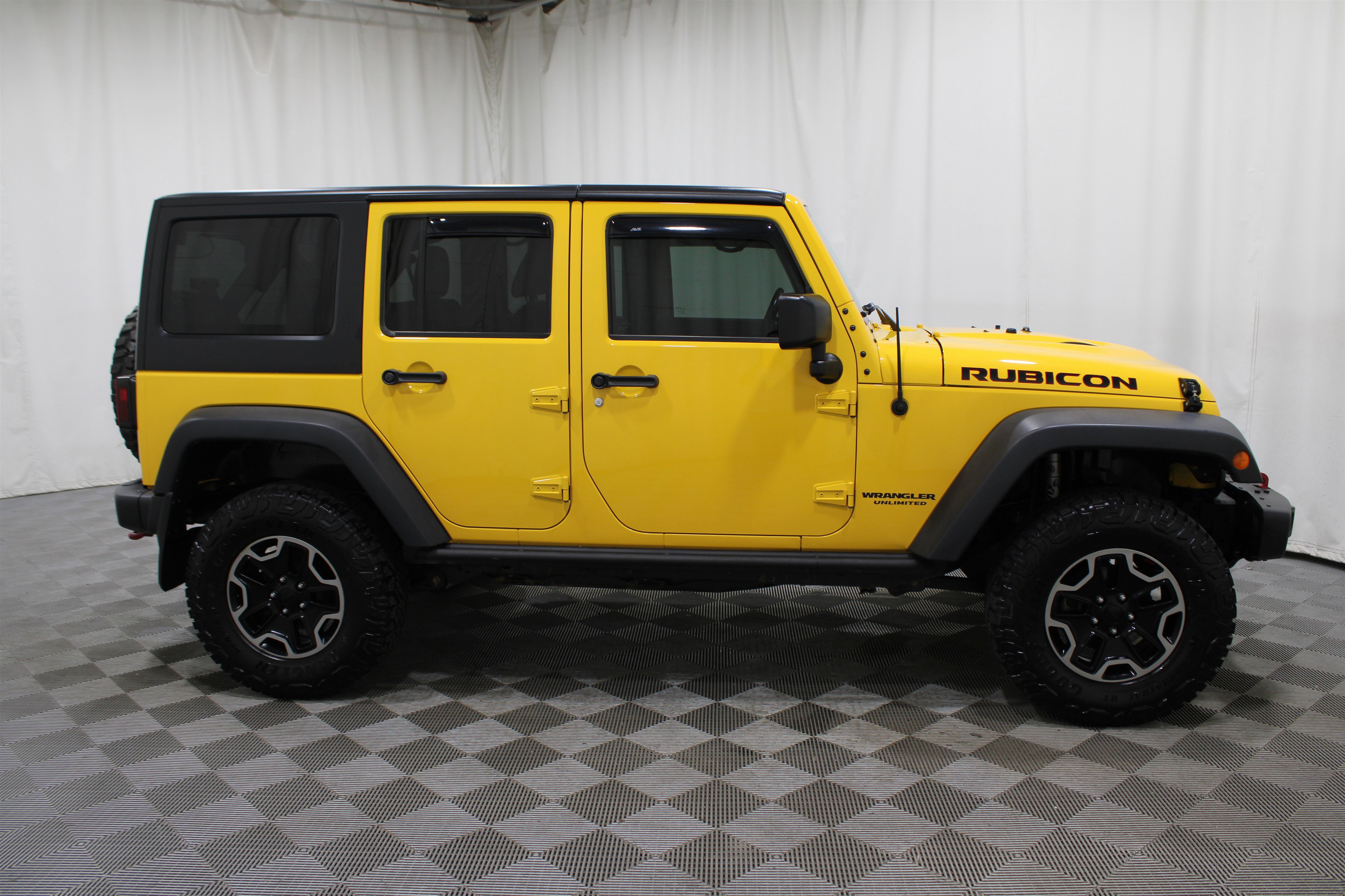 2015 Jeep Wrangler Unlimited Rubicon Hard Rock photo 9