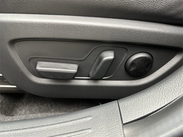 2025 Mazda CX-50 Premium Plus photo 4