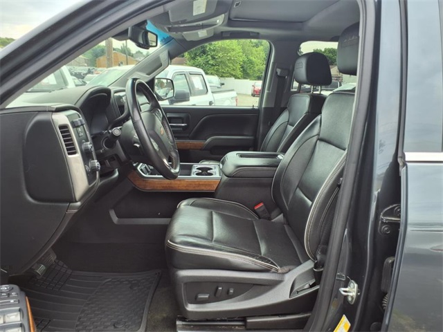 2018 Chevrolet Silverado 1500 High Country photo 10