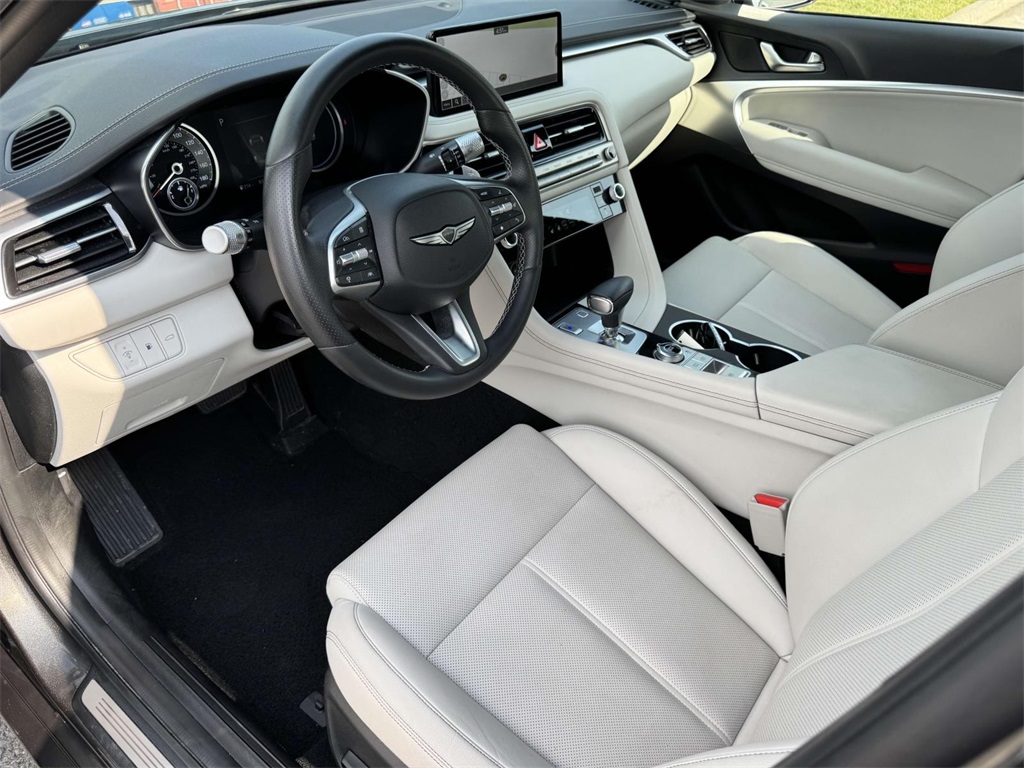 2025 Genesis G70 2.5T photo 2