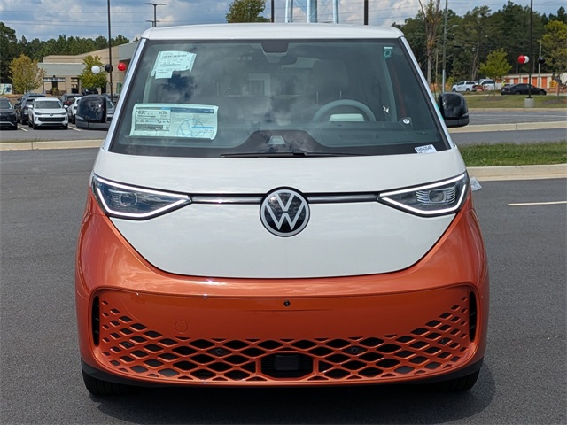 2025 Volkswagen ID. Buzz Pro Plus photo 9